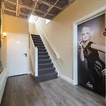 Loco Hotel