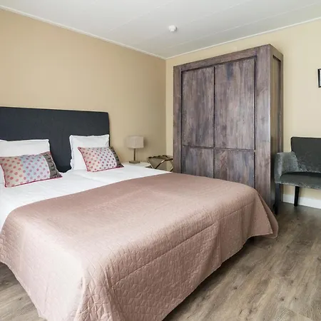 Hotel Loco 3*
